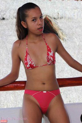 901: *Bonita Model (44 sets, 24 vids)