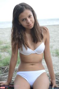 901: *Bonita Model (44 sets, 24 vids)