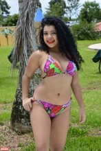 1322: Shiny Flowers – Betsy (24 sets)