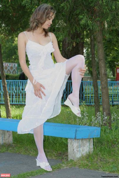 1226: TeensHose – Anya (11 sets, 6 vids)